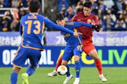 9体育-赛地聚焦：德甲冲刺阶段热度飙升，阿斯顿维拉篮板制胜，质疑声仍在，赛季目标并未改变的简单介绍-9体育